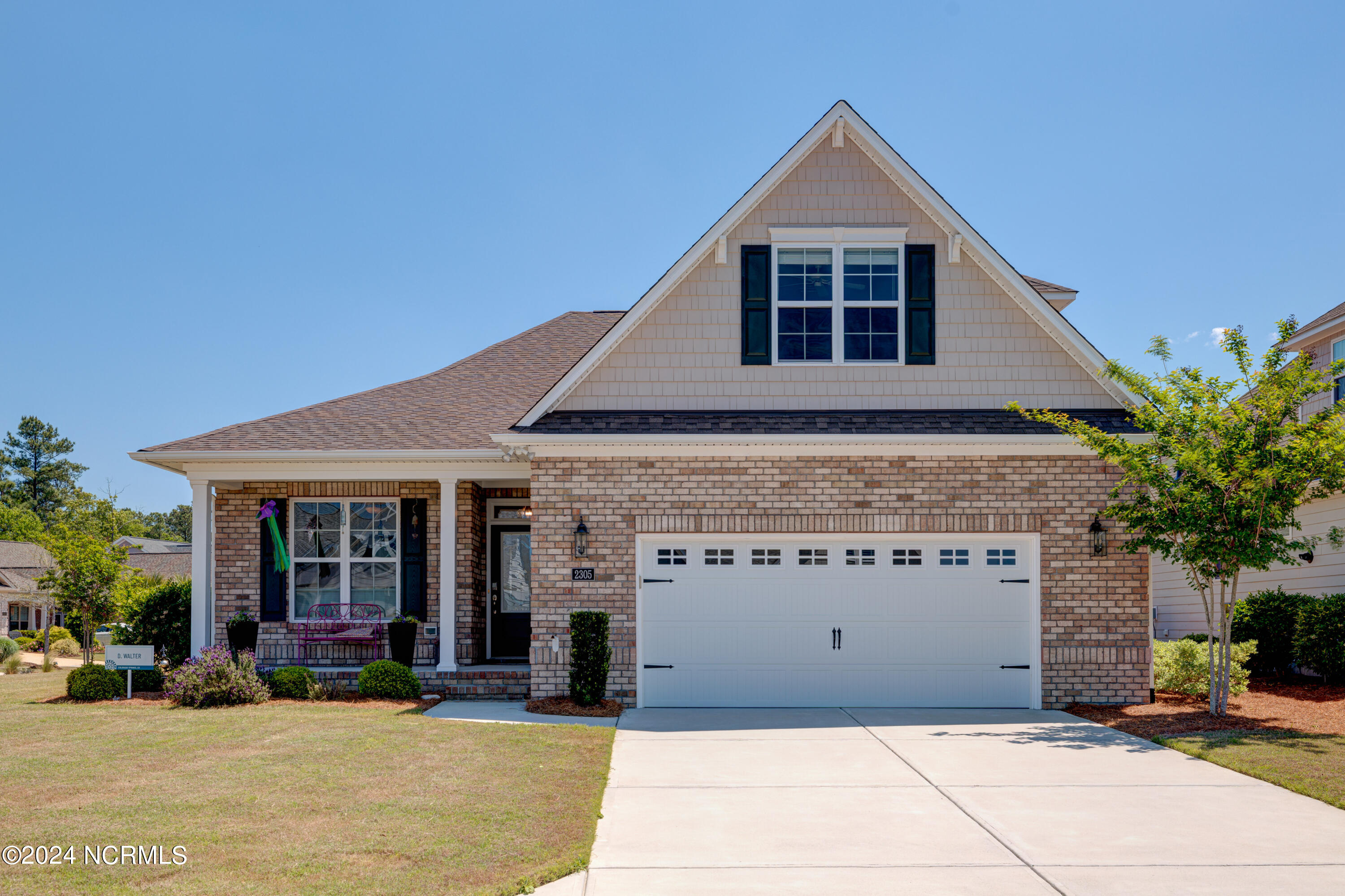 2305 Amorosa Loop Northeast  