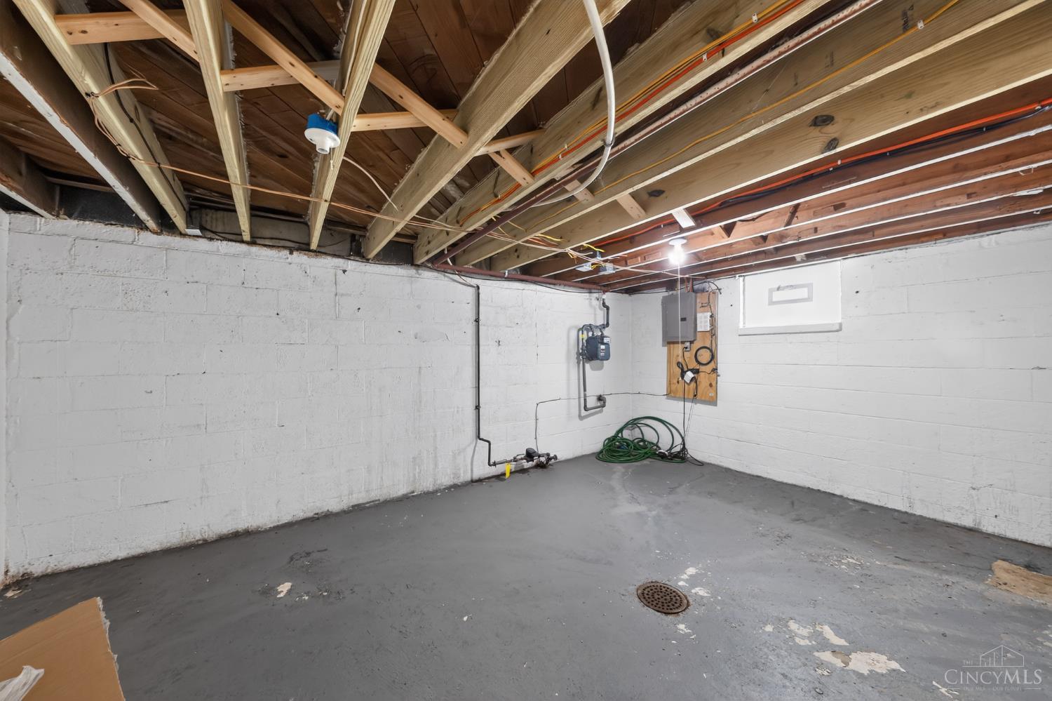 5804 Argus Road Cincinnati, OH 45224 - Photo 25 of 30