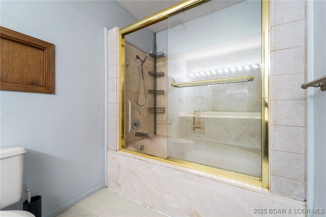 290 Comanche Road Lake Ozark, MO 65049 - Photo 17 of 60