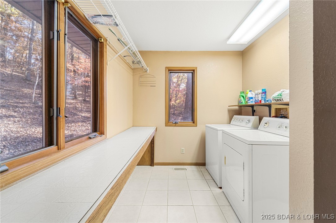 290 Comanche Road Lake Ozark, MO 65049 - Photo 18 of 60