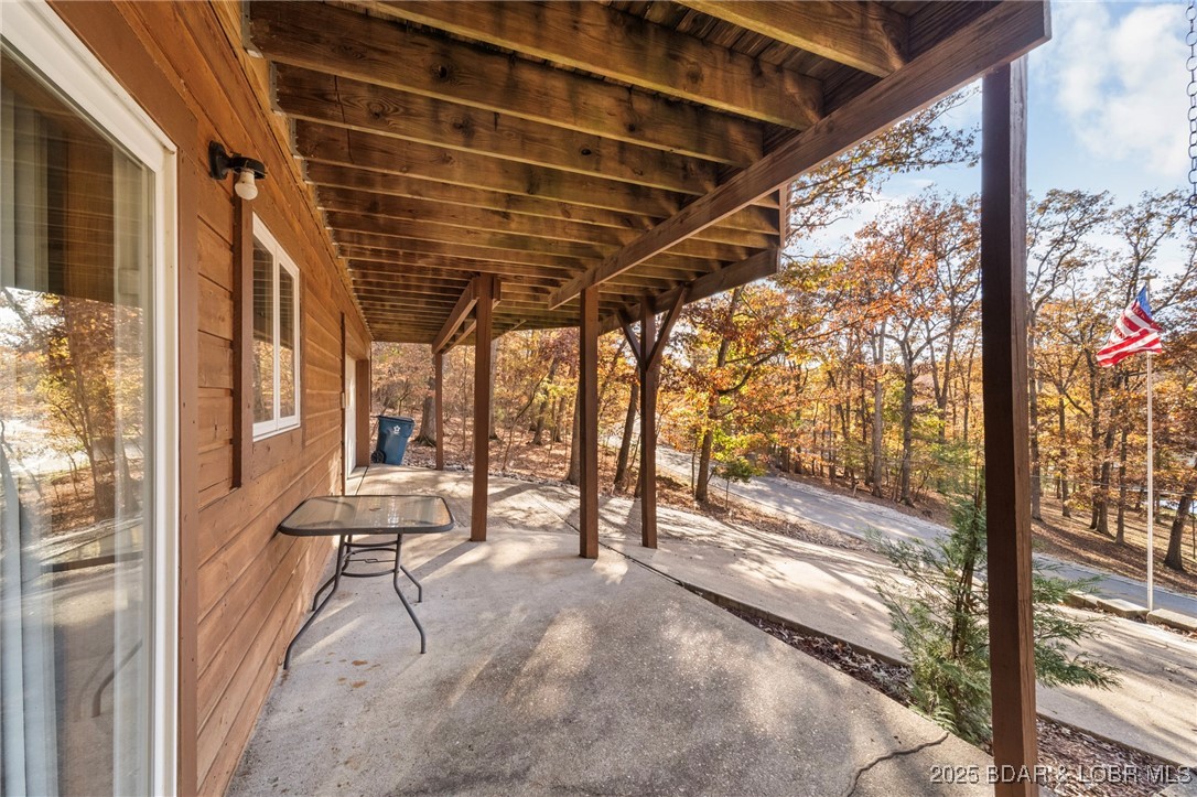 290 Comanche Road Lake Ozark, MO 65049 - Photo 38 of 60