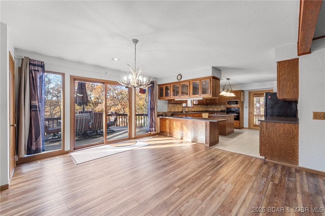 290 Comanche Road Lake Ozark, MO 65049 - Photo 7 of 60