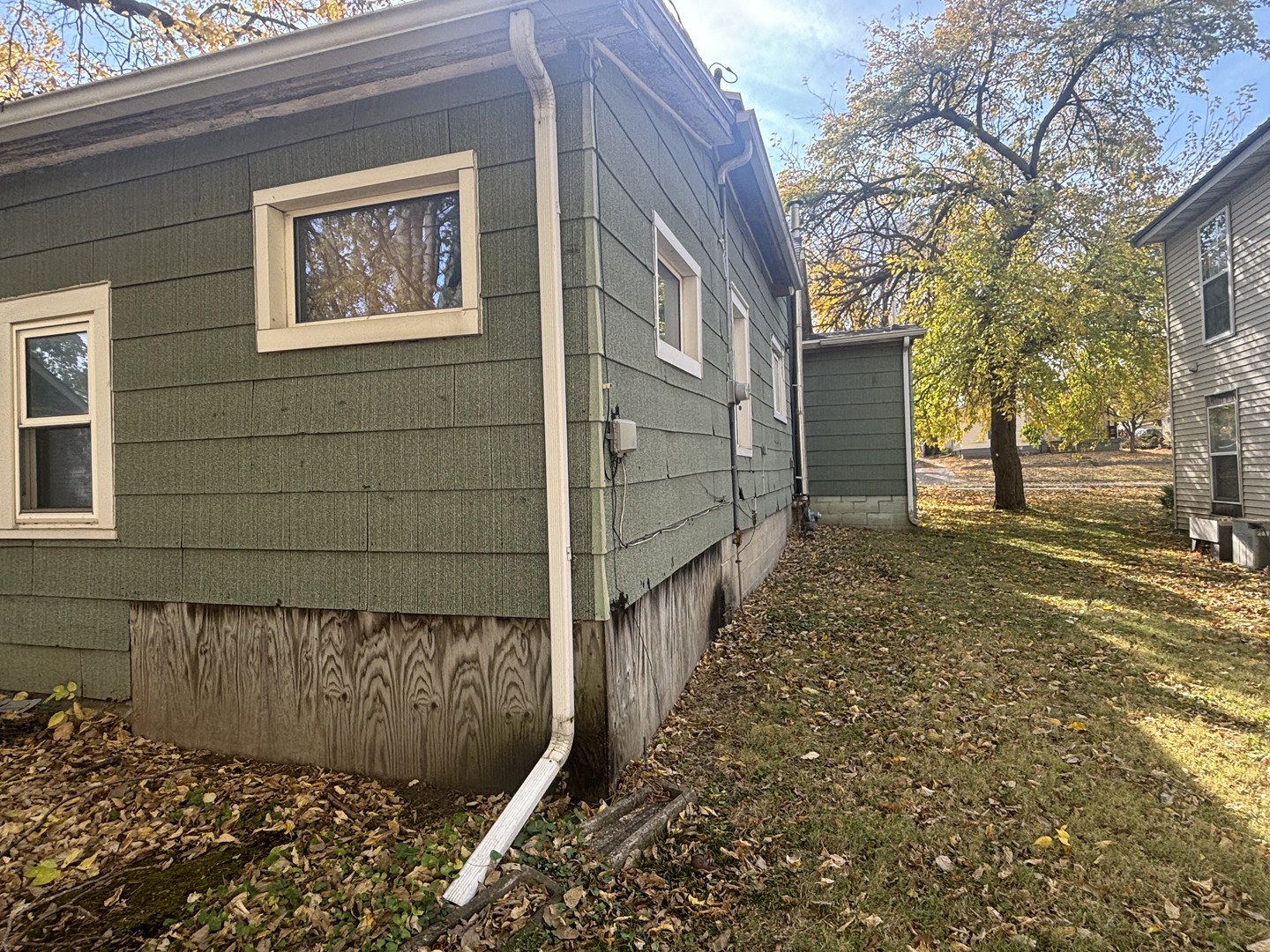 214 West Grove Avenue Rantoul, IL 61866 - Photo 3 of 13 Gallery Image 3