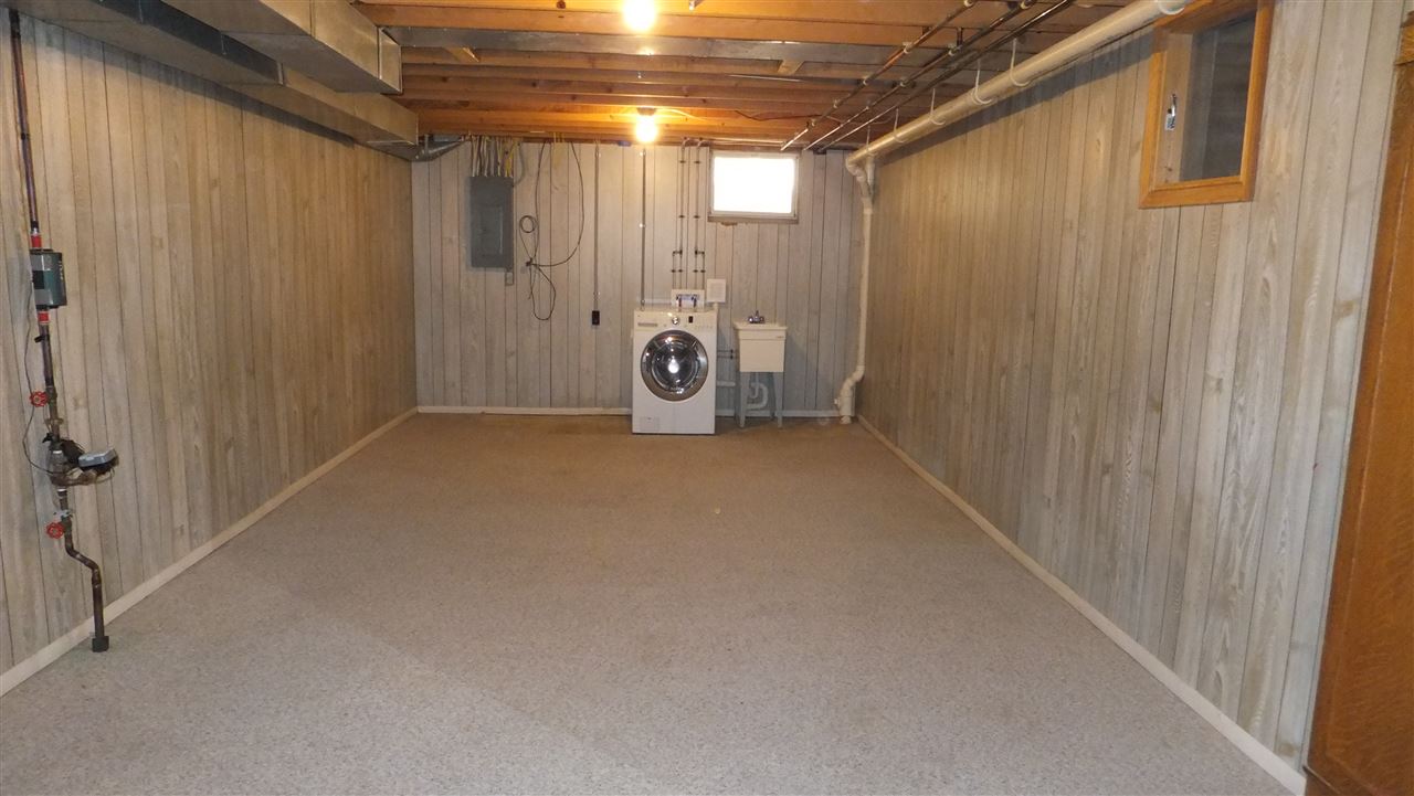 3590 Lone Lookout Road Traverse City, MI 49686 - Photo 33 of 42 1853011-32.JPG