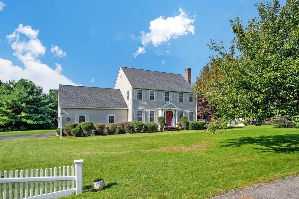 11 Orchard Circle Halifax, MA 02338 - Photo 2 of 41