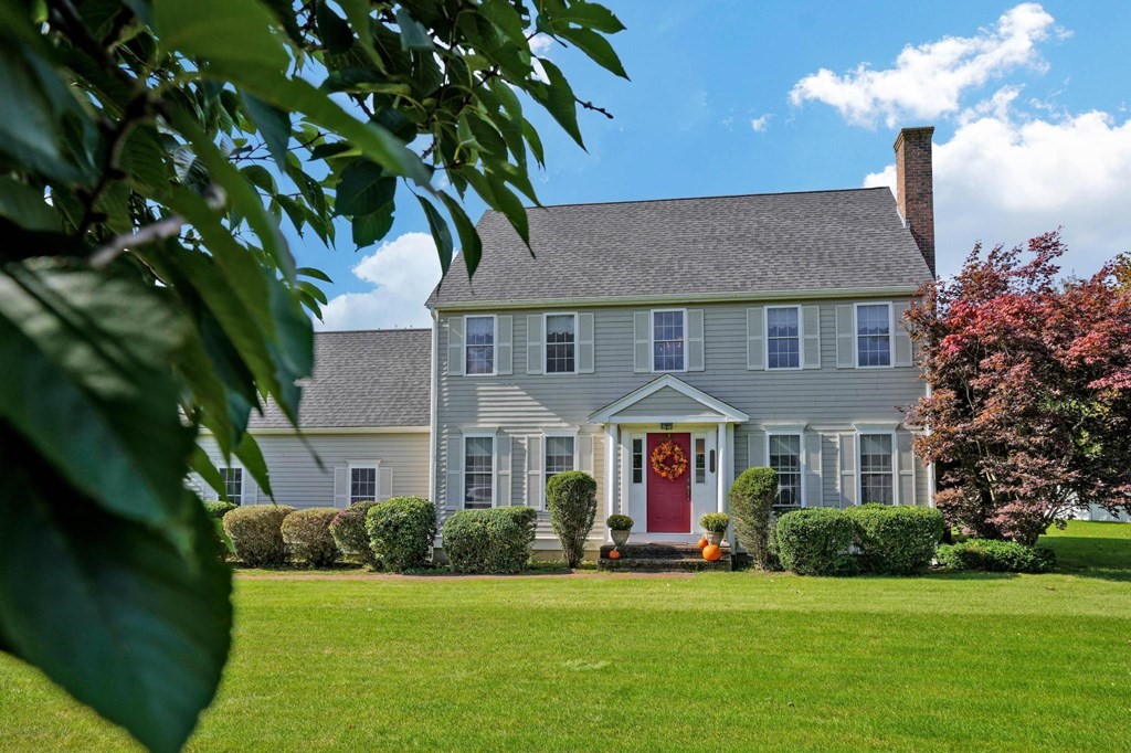 11 Orchard Circle Halifax, MA 02338 - Photo 3 of 41