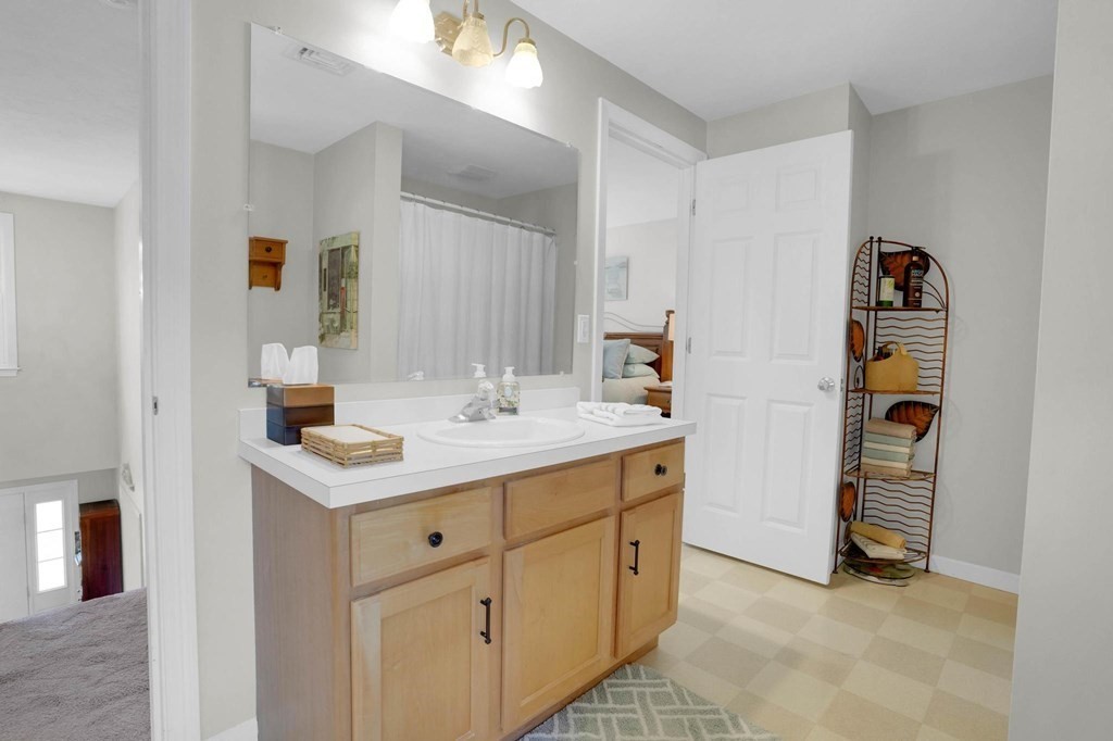 11 Orchard Circle Halifax, MA 02338 - Photo 33 of 41