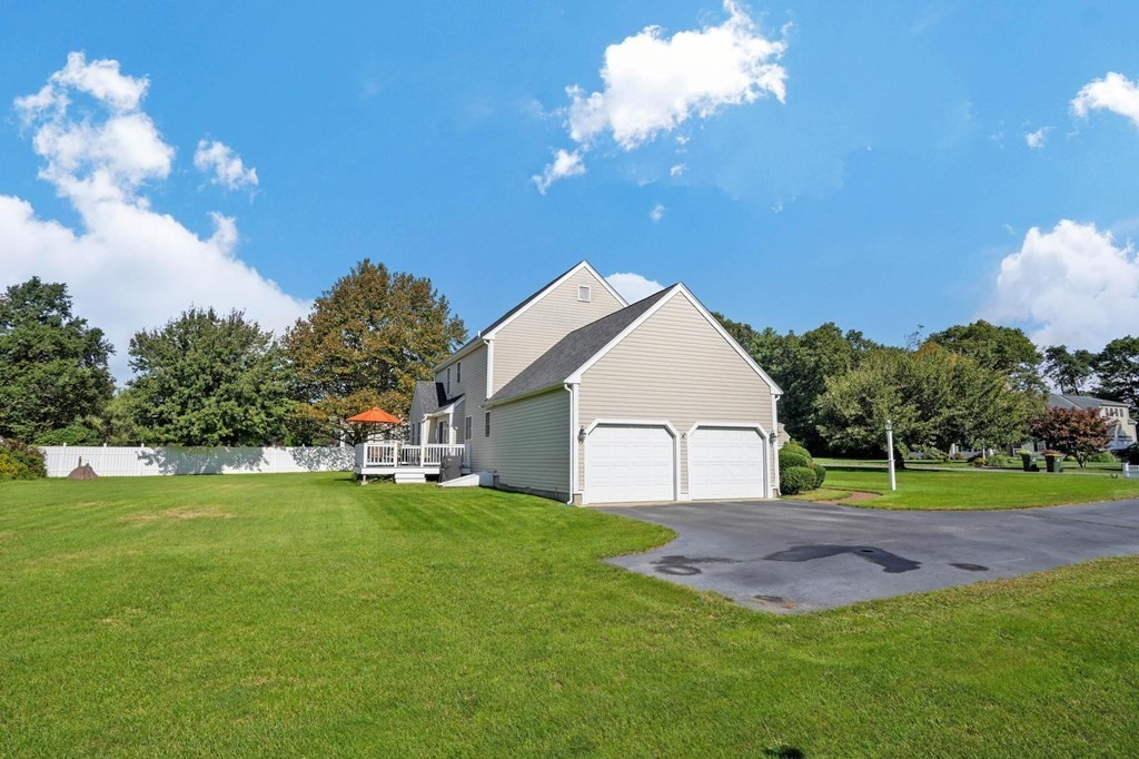 11 Orchard Circle Halifax, MA 02338 - Photo 6 of 41