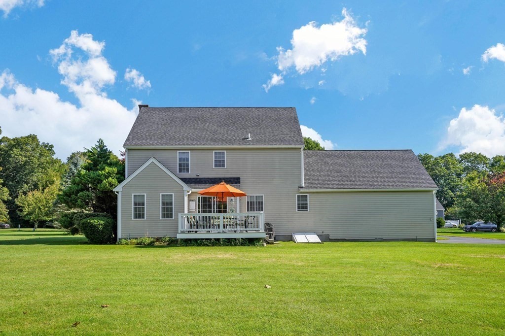 11 Orchard Circle Halifax, MA 02338 - Photo 7 of 41