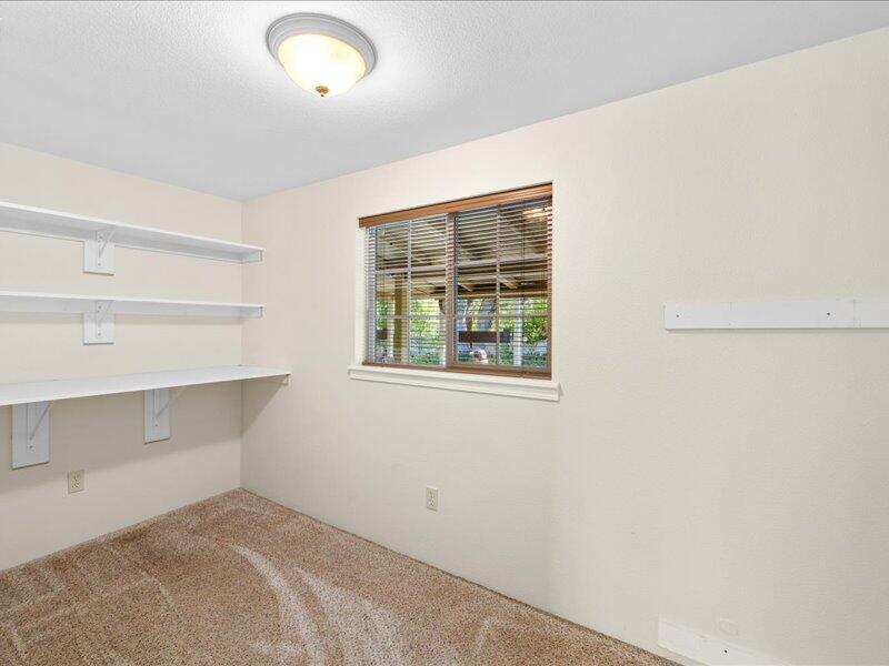 6554 Downing Road Central Point, OR 97502 - Photo 12 of 29 17-CI_7204