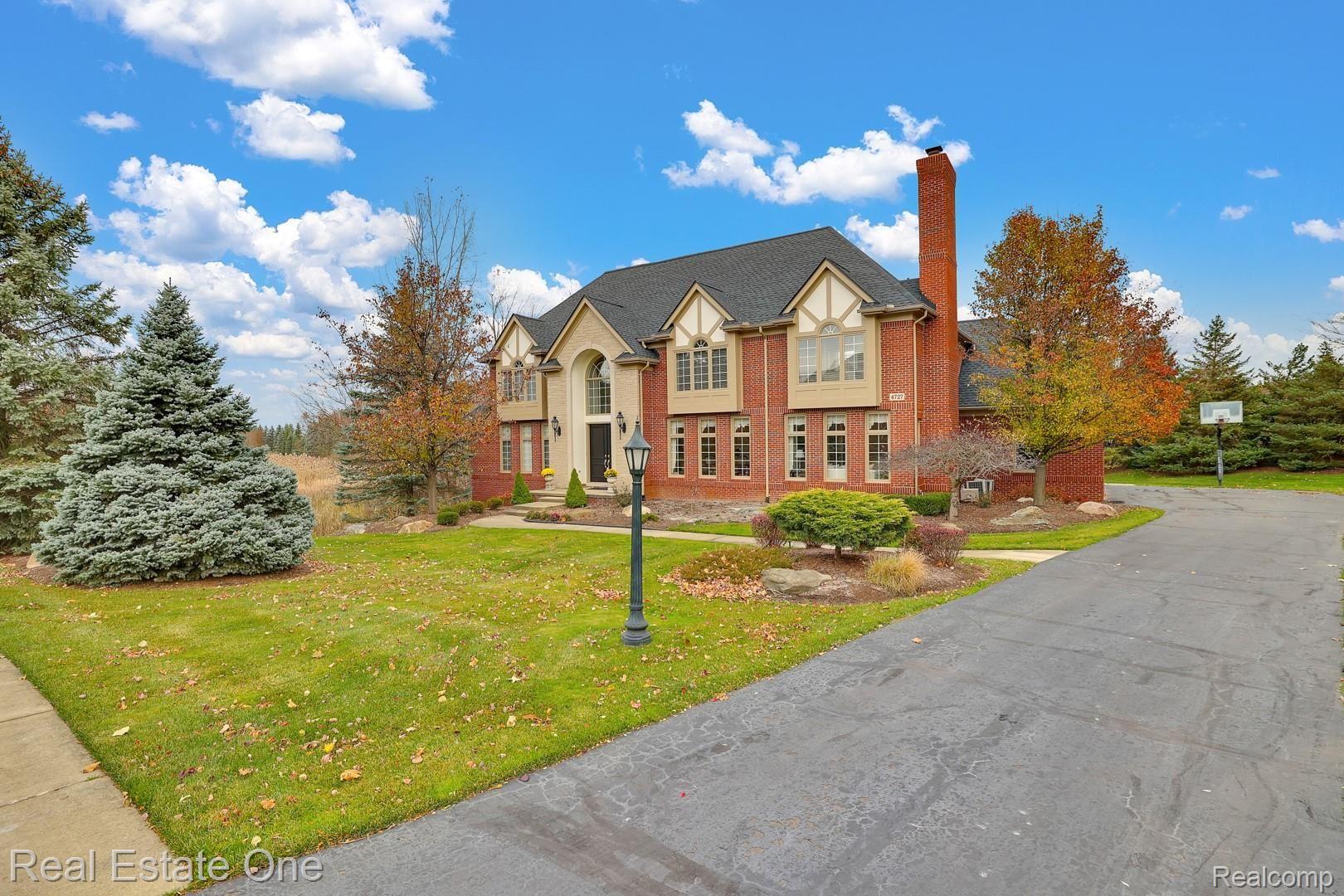 4727 Goodison Pl Drive Rochester, MI 48306 - Photo 45 of 54 AY2A4537.jpg