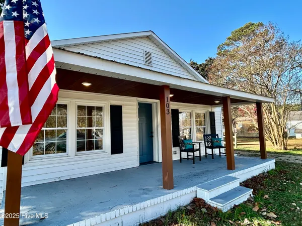 $179,900 | 103 West 5th Street, Hobgood, NC 27843