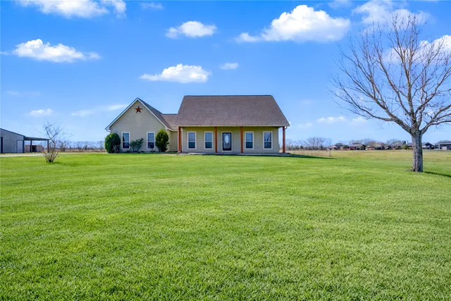 $615,000 | 23310 County Road 46, Angleton, TX 77515