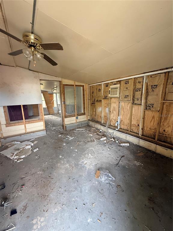 40 Hall Street Frostproof, FL 33843 - Photo 12 of 18 a view of an empty room