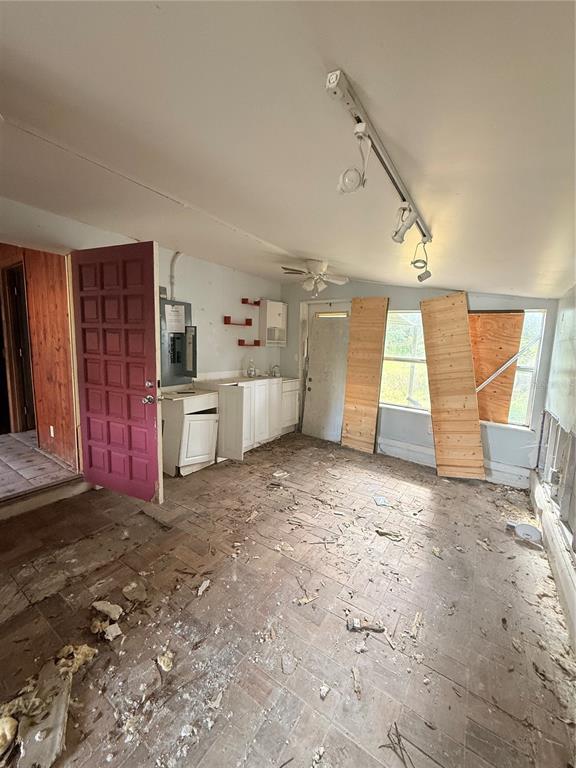 40 Hall Street Frostproof, FL 33843 - Photo 4 of 18 a view of a kitchen with furniture and a window