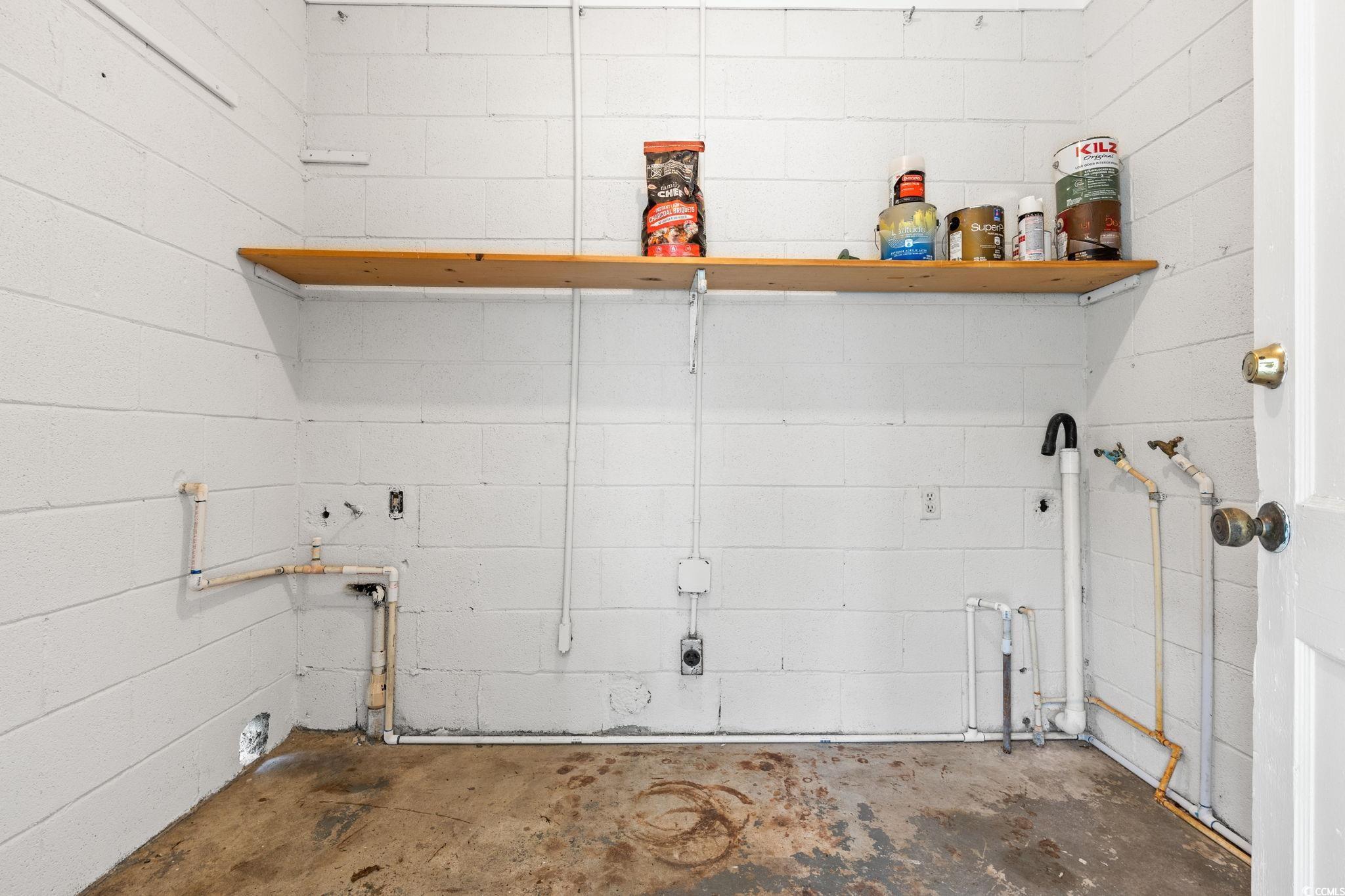 96 Middleton Road Andrews, SC 29510 - Photo 36 of 40 Laundry room with concrete block wall