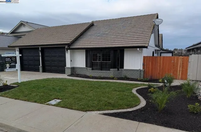 $999,999 | 5653 Drakes Drive, Discovery Bay, CA 94505