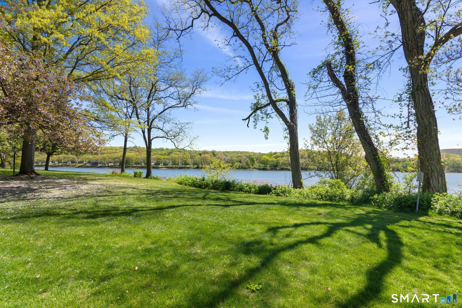 201 Jamestown Road, Unit 201 Stratford, CT 06614 - Photo 26 of 28