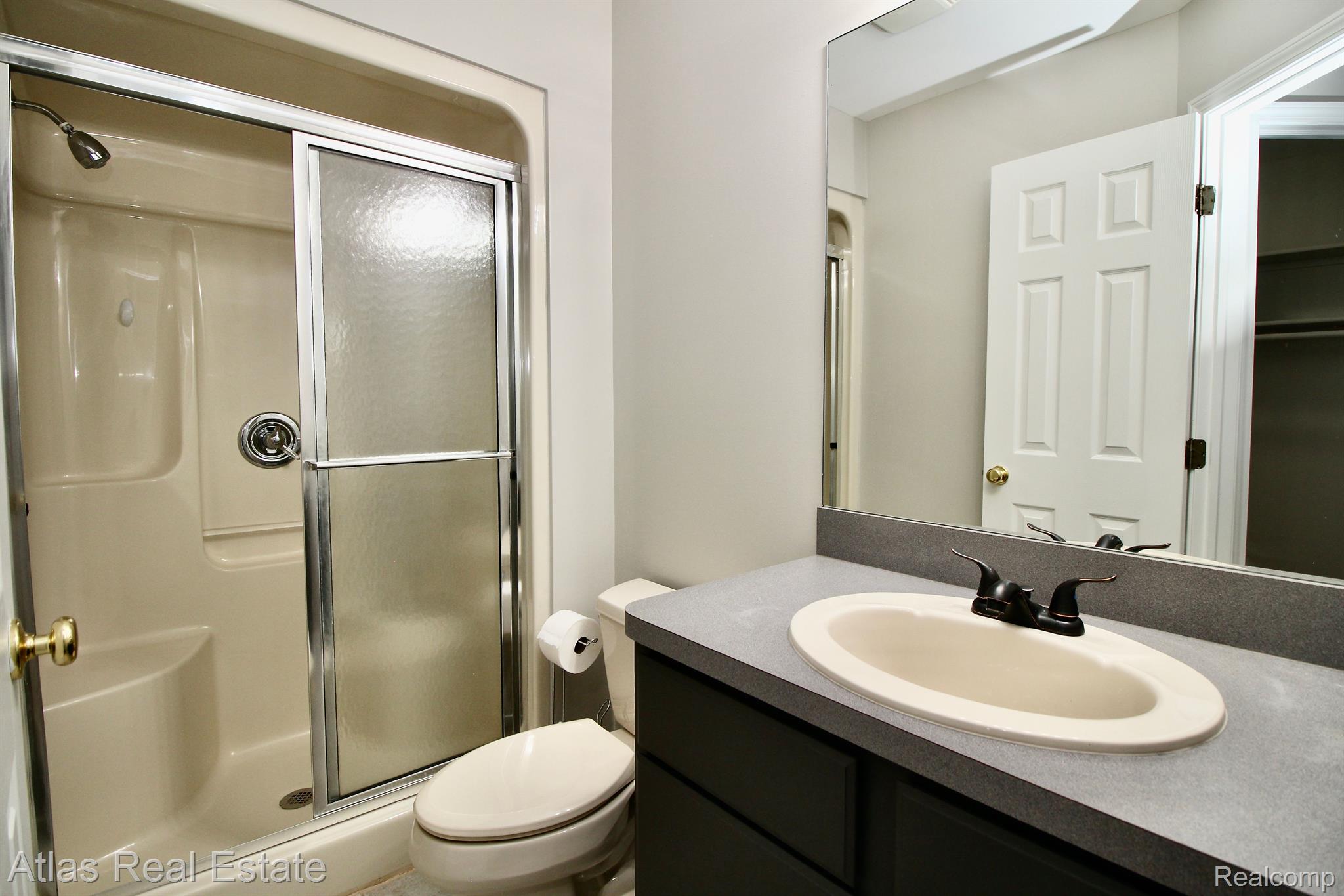 3333 North Henderson Road Davison, MI 48423 - Photo 43 of 72 Gallery Image 43