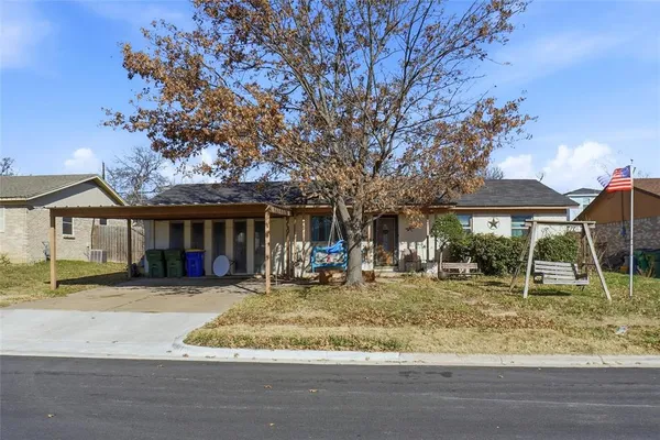 $210,000 | 5909 Derek Drive, Watauga, TX 76148