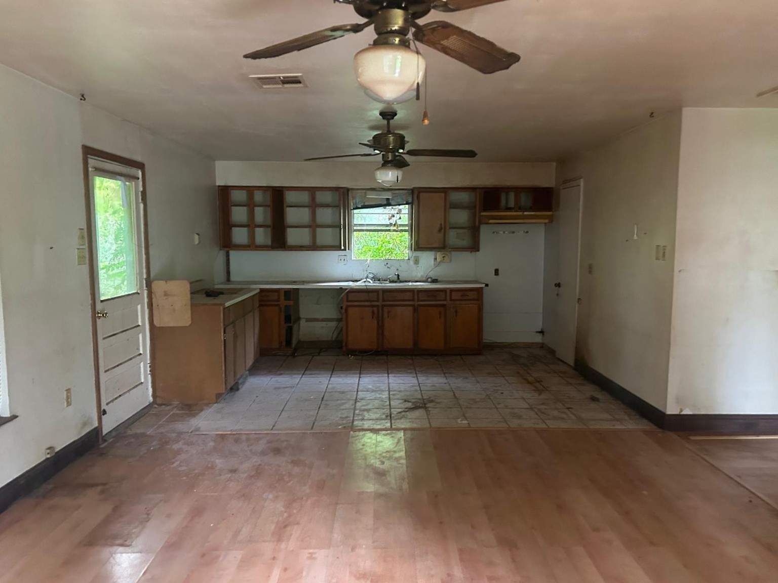164 Cypress Street Huffman, TX 77336 - Photo 2 of 19
