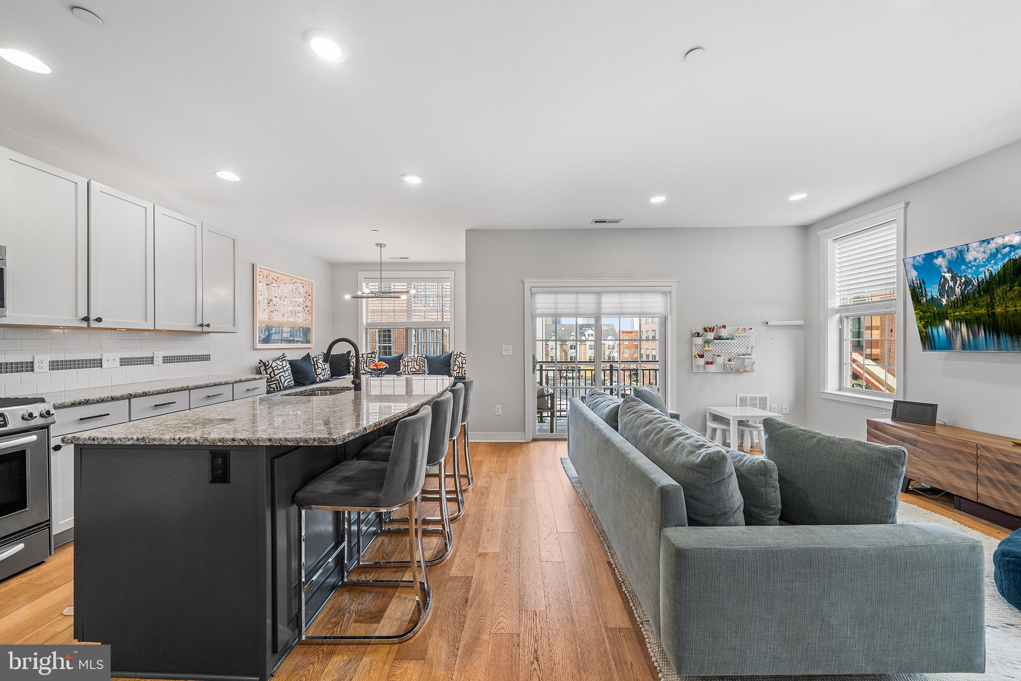 2401 Bainbridge Street Philadelphia, PA 19146 - Photo 16 of 39