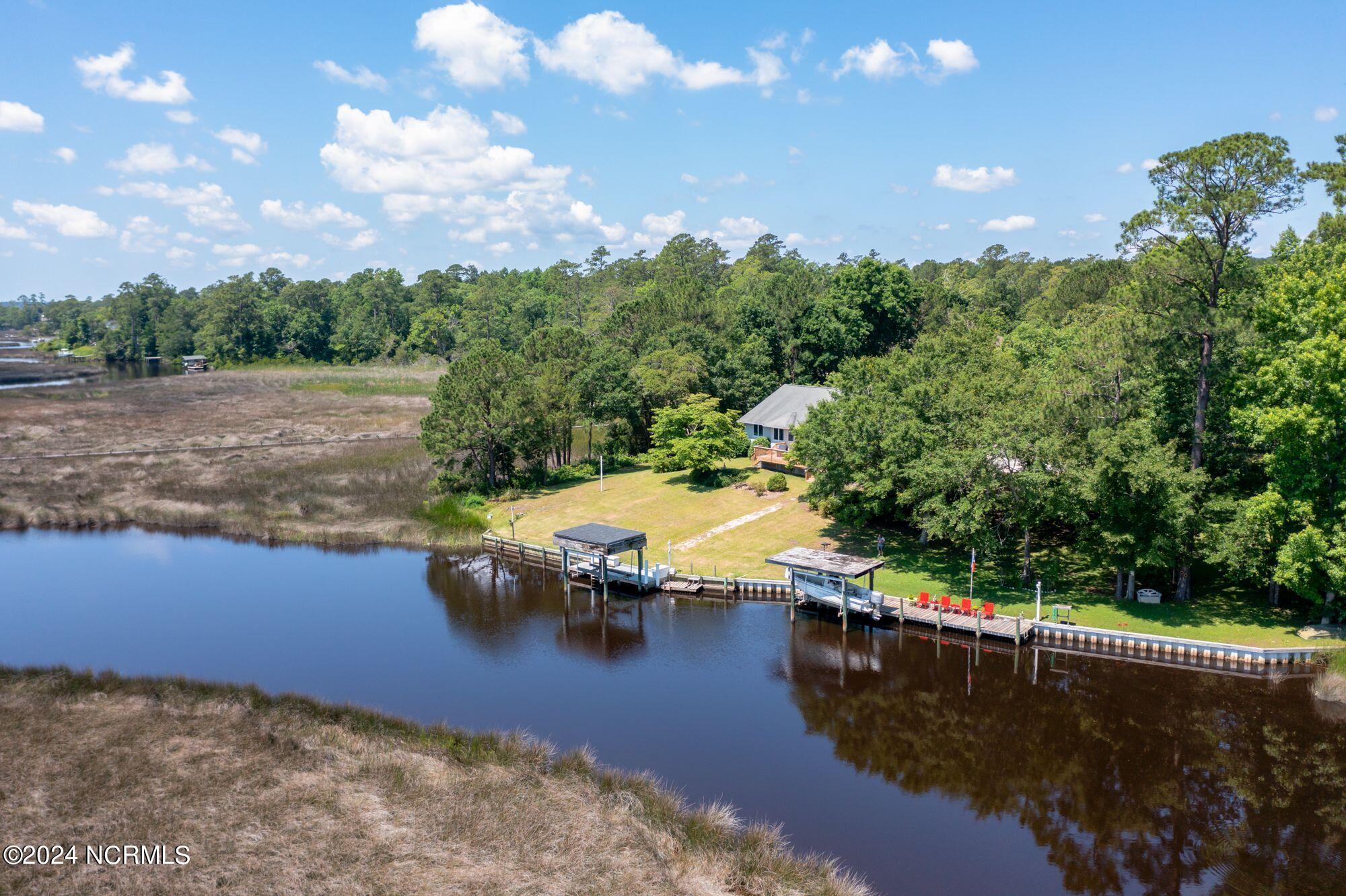 246 White Oak Bluff Road Stella, NC 28582 - Photo 60 of 65 Waterview / Aerial View