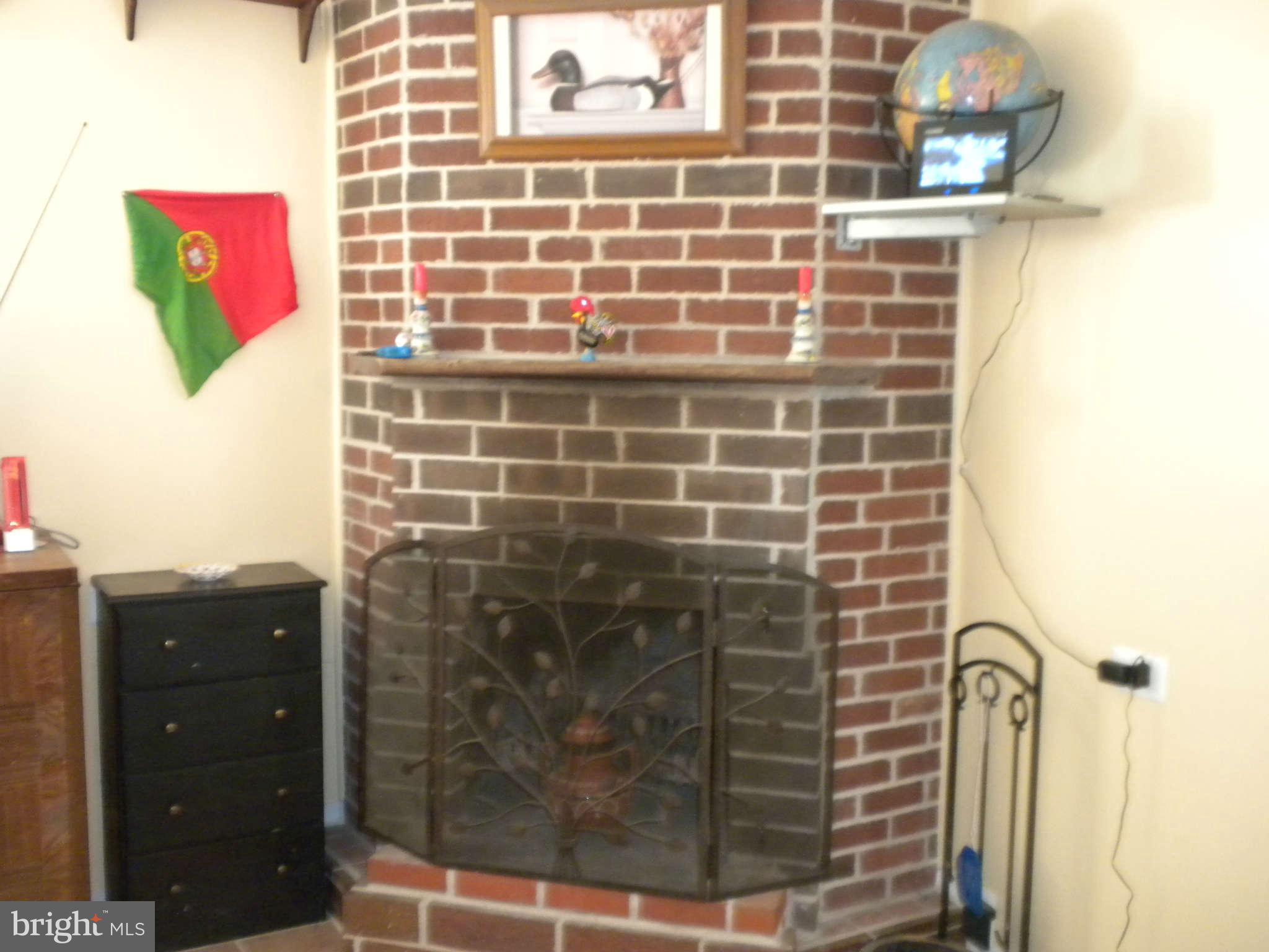 12920 Matey Road Silver Spring, MD 20906 - Photo 15 of 20 Family Room