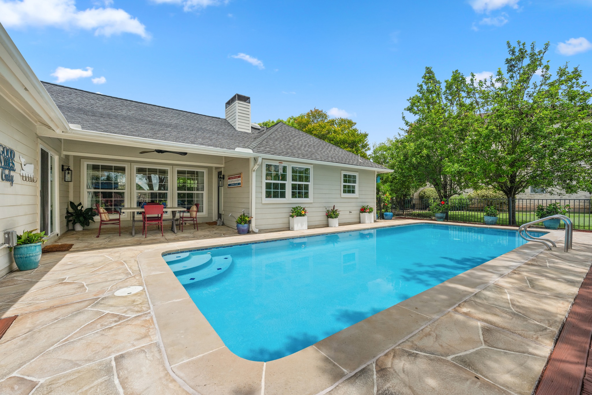 1811 Cando Court Lakeway, TX 78734 - Photo 27 of 40 Pool view