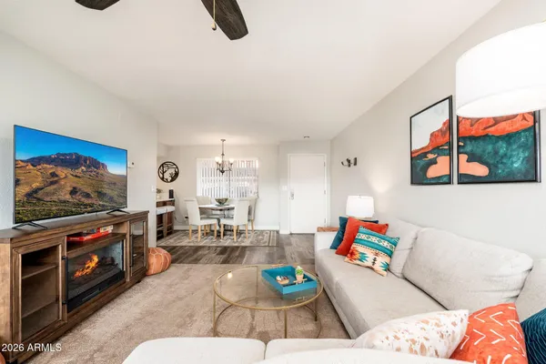 $275,000 | 12212 North Paradise Village Parkway West, Unit 129, Phoenix, AZ 85032
