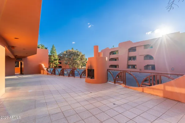 $275,000 | 12212 North Paradise Village Parkway West, Unit 129, Phoenix, AZ 85032