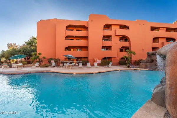 $275,000 | 12212 North Paradise Village Parkway West, Unit 129, Phoenix, AZ 85032