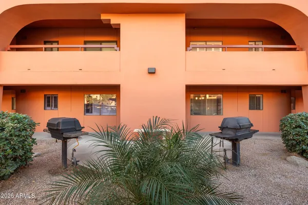 $275,000 | 12212 North Paradise Village Parkway West, Unit 129, Phoenix, AZ 85032