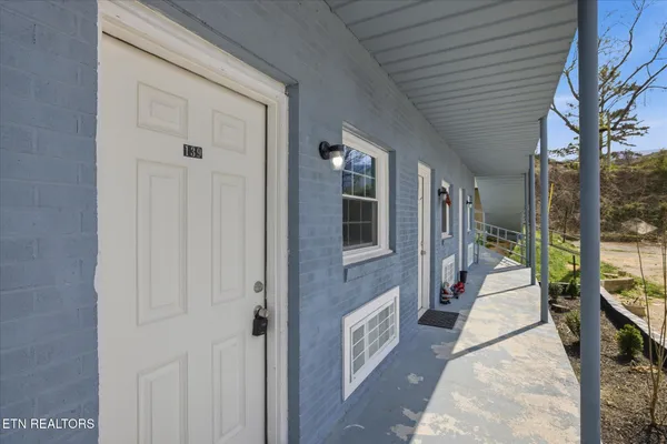 $2,199,000 | 281 John McGhee Boulevard, Caryville, TN 37714