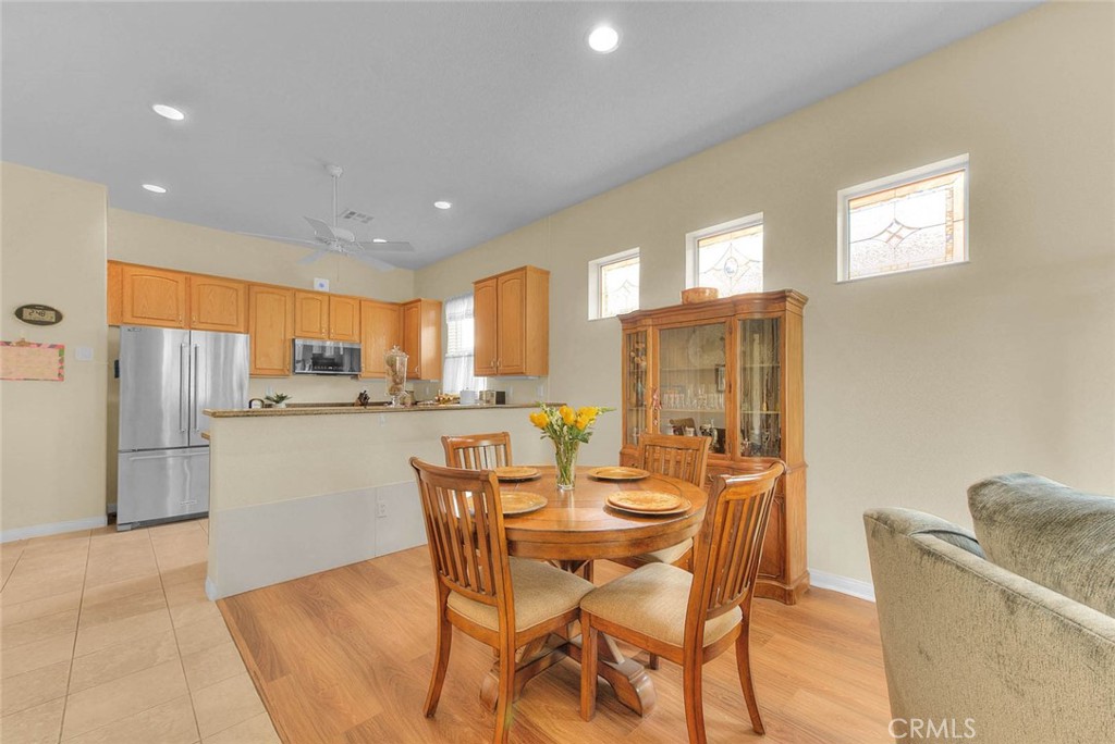 19360 Galloping Hill Road Apple Valley, CA 92308 - Photo 8 of 54