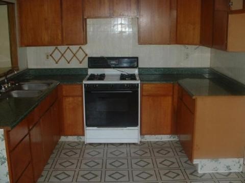 17725 Manitou Road Addison, MI 49220 - Photo 3 of 5 920066-2.JPG