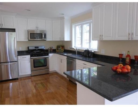 3 Oakley Road, Unit 3 Watertown, MA 02472 - Photo 4 of 14