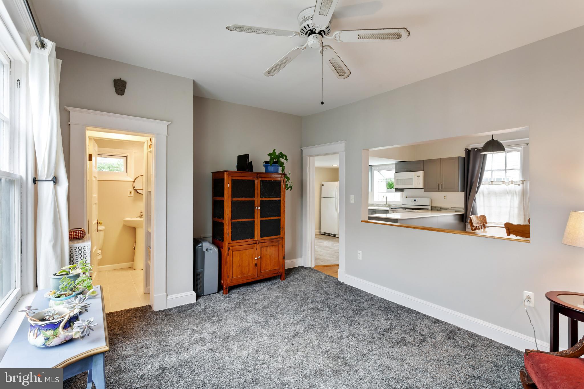 623 Dunkirk Road Baltimore, MD 21212 - Photo 5 of 36 Roomy family and first floor full bathroom.