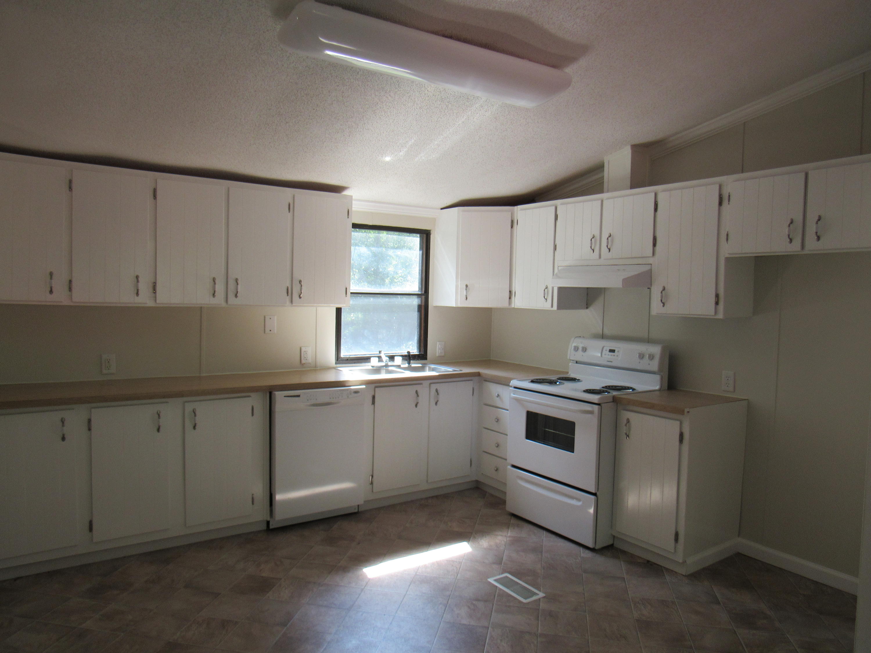 212 Shad Row Drive Ridgeville, SC 29472 - Photo 5 of 10 2015-06-20 10.21.56