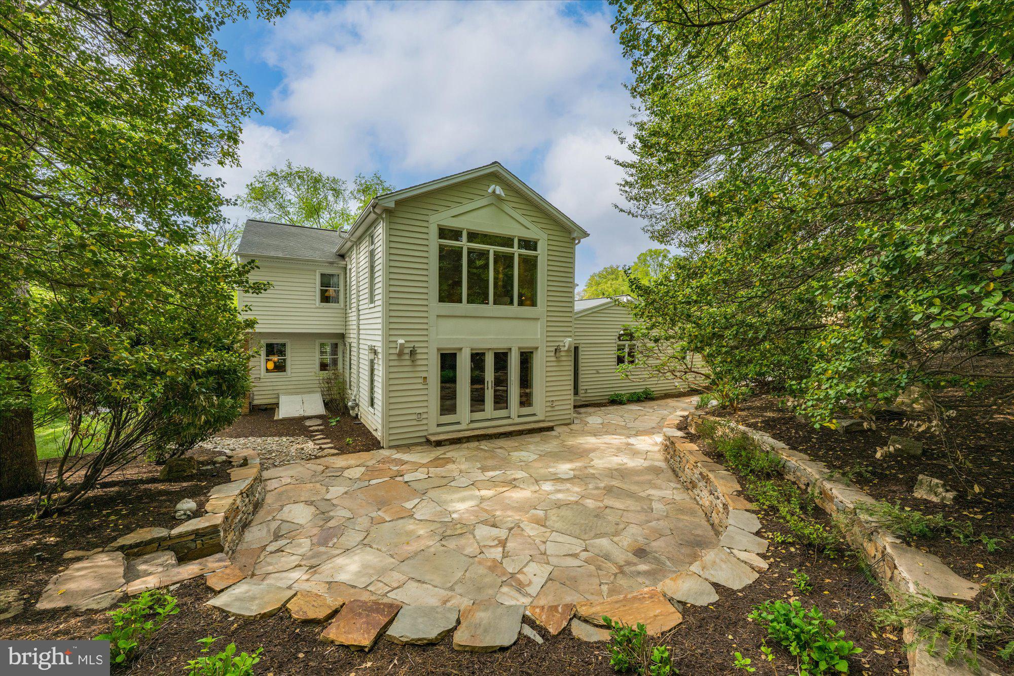 7908 Foxhound Road McLean, VA 22102 - Photo 23 of 48 a view of a house with a yard