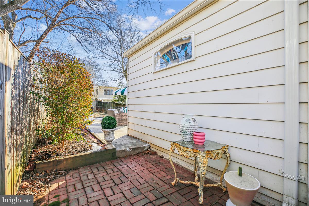 10107 Crestwood Road Kensington, MD 20895 - Photo 44 of 59 Side of House