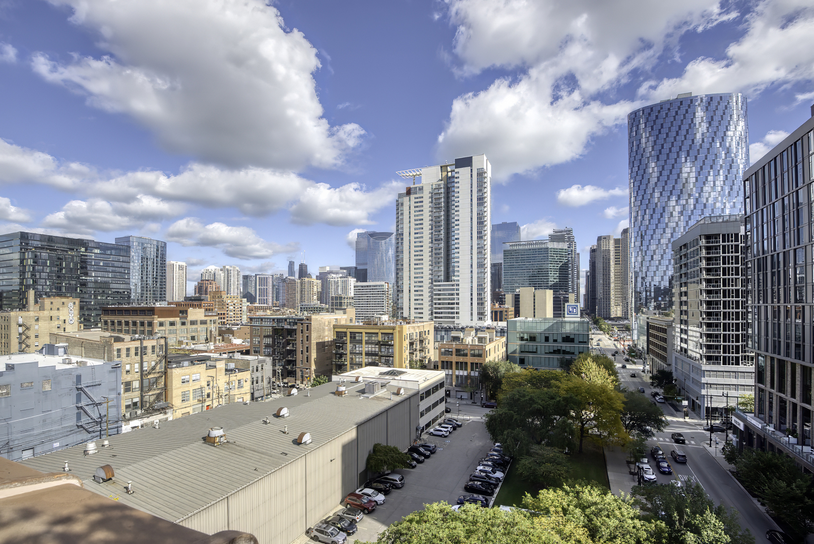 910 West Madison Street, Unit 904E Chicago, IL 60607 - Photo 55 of 56 a view of city