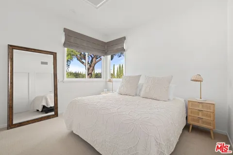 $2,749,000 | 3300 Red Rose Drive, Encino, CA 91436
