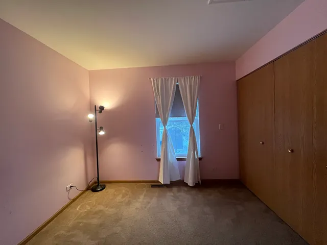 $2,800 | 11800 Niagra Lane, Huntley, IL 60142