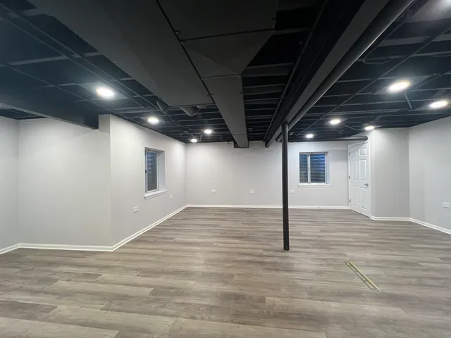 $2,800 | 11800 Niagra Lane, Huntley, IL 60142