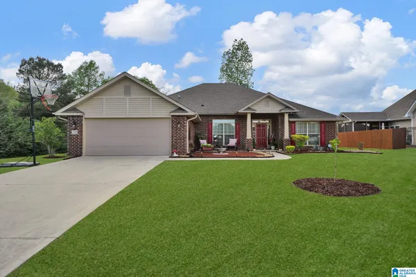 $382,000 | 1320 Silver Crk Terrace, Alabaster, AL 35007