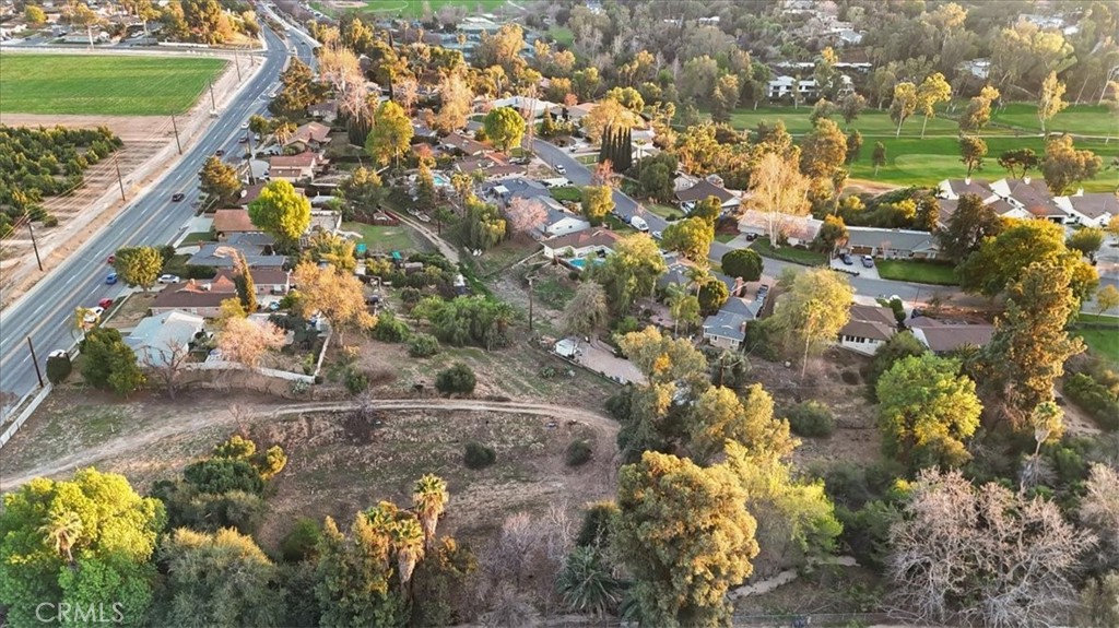 4785 Chicago Avenue Riverside, CA 92507 - Photo 13 of 14 a backyard of a house with lots of green space