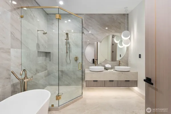 $2,650,000 | 4599 Northwest 71st Avenue, Camas, WA 98607