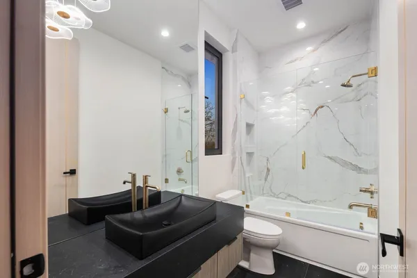 $2,650,000 | 4599 Northwest 71st Avenue, Camas, WA 98607