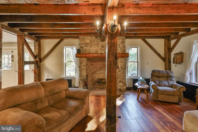 $699,399 | 3371 Mathews Lane, Alburtis, PA 18011